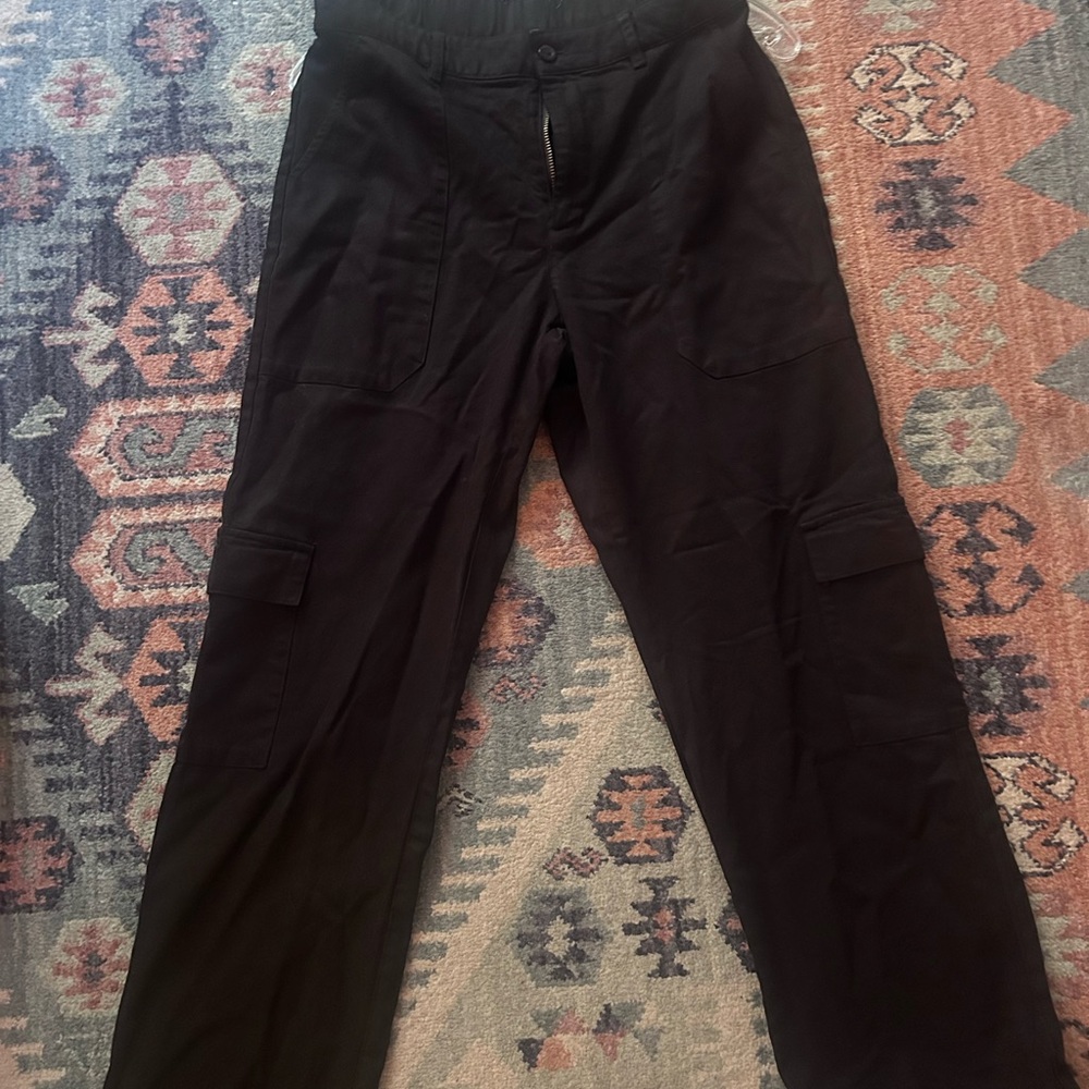 Elegant Women's Black Cargo Trousers